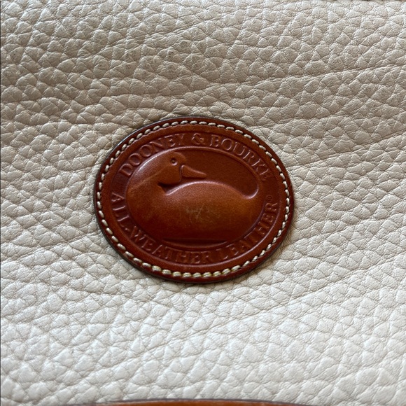Authentic Genuine Leather Dooney & Bourke Handbag - Picture 4 of 9